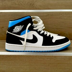 Jordan 1 university blue (Women's)